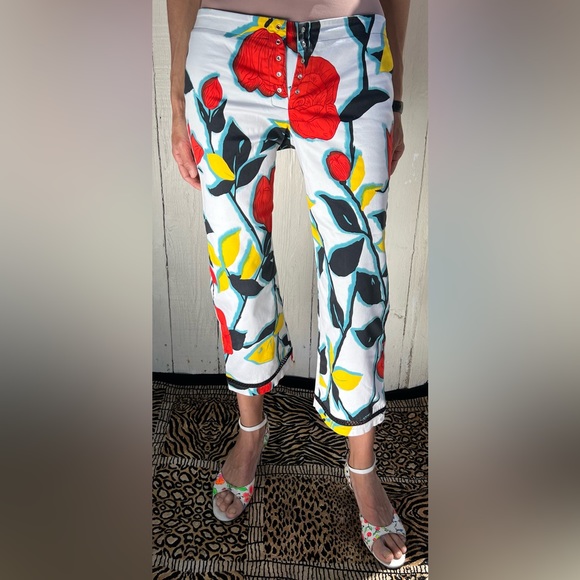 Hype Floral Print Capri Pants (8) - Picture 7 of 17